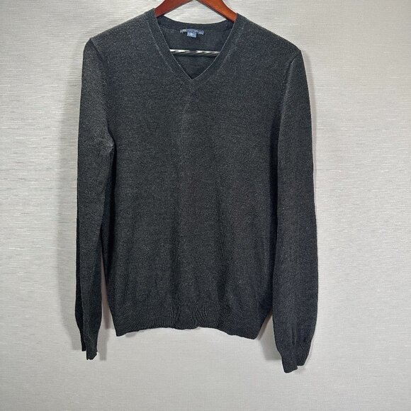 GAP Sweaters Mens Small  Charcoal Gray Merino Wool V Neck Ribbed Hem Cuffs - Picture 1 of 7